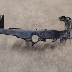 BMW E90/E91 Ajovalon kannake pre lci, Vasen