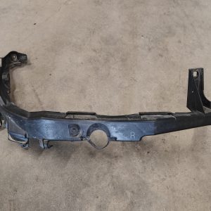 BMW E90/E91 Ajovalon kannake pre Lci, Oikea