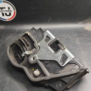 Bmw F3x Lukkolaite, vasen etu.