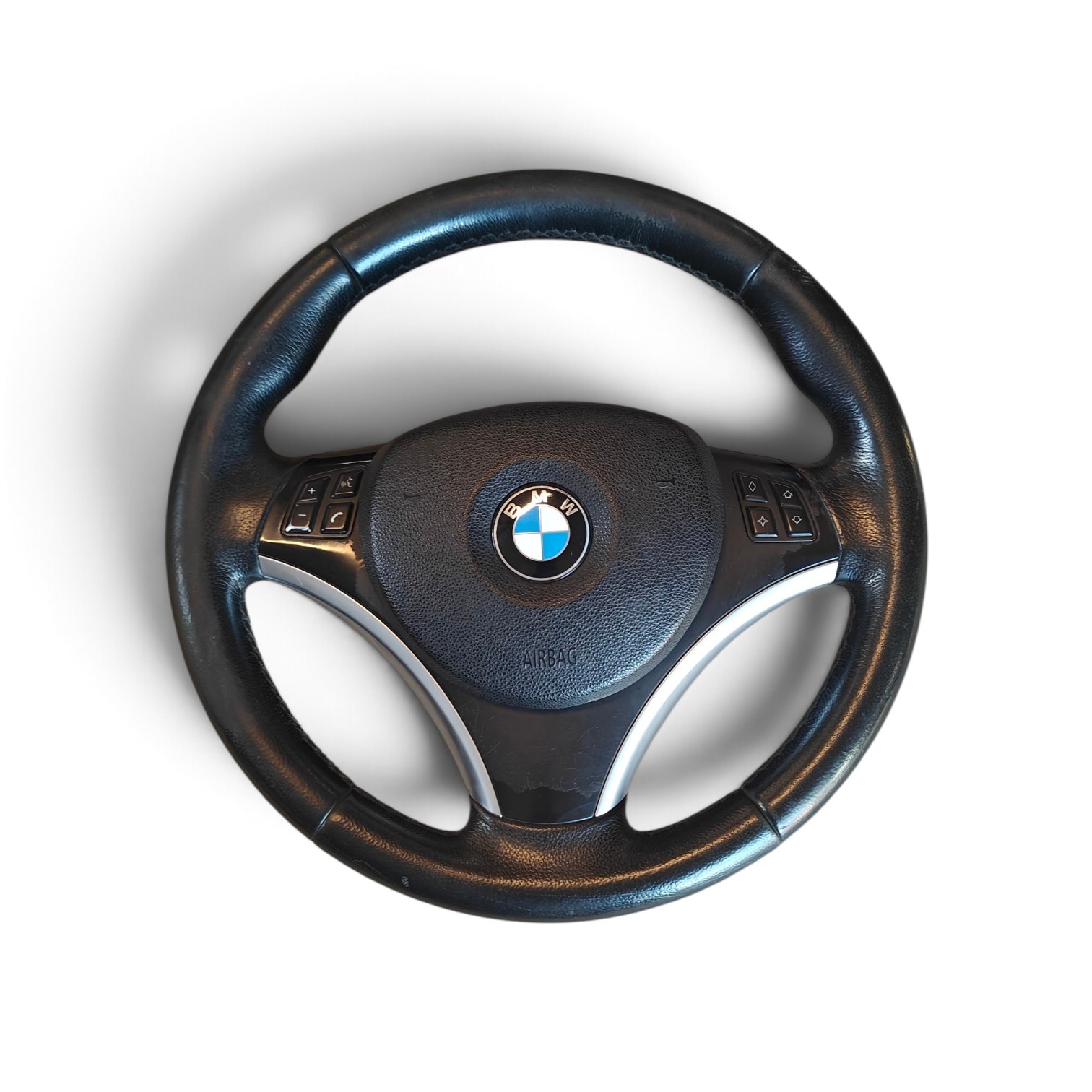 BMW E9x sport monitoimiratti