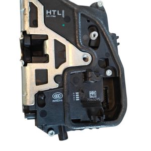 BMW E90/E91 oven lukkolaite, vasen taka
